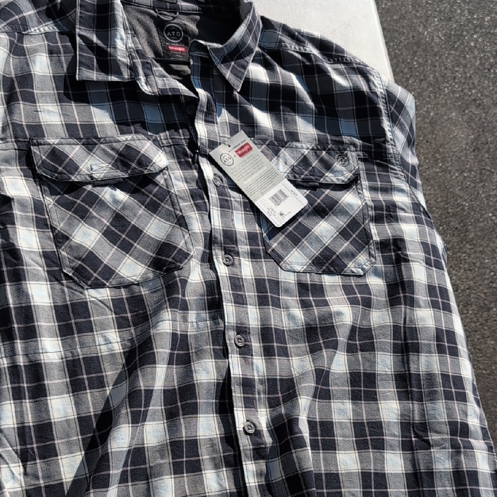 Wrangler Black and White Plaid Casual Shirt